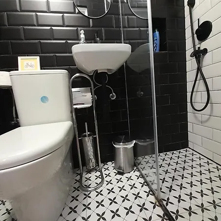 アパート Cool & Cozy Center