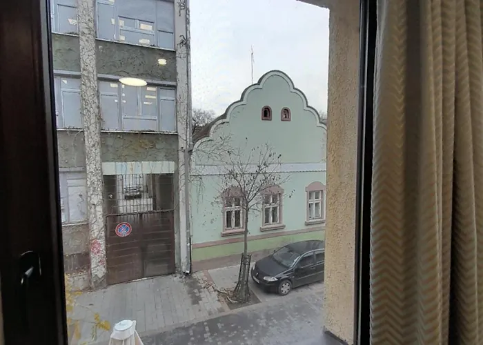 Cool & Cozy Center سوبوتيتْسا